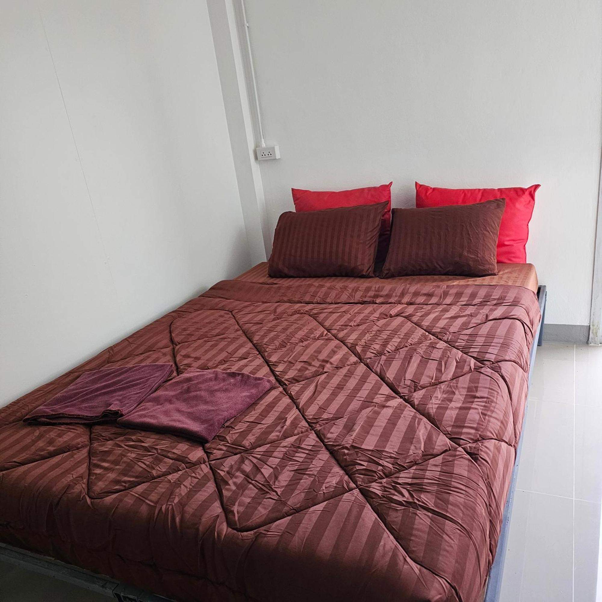 Bansuan Inthanon Resort -Classic House Чомтонг Екстер'єр фото